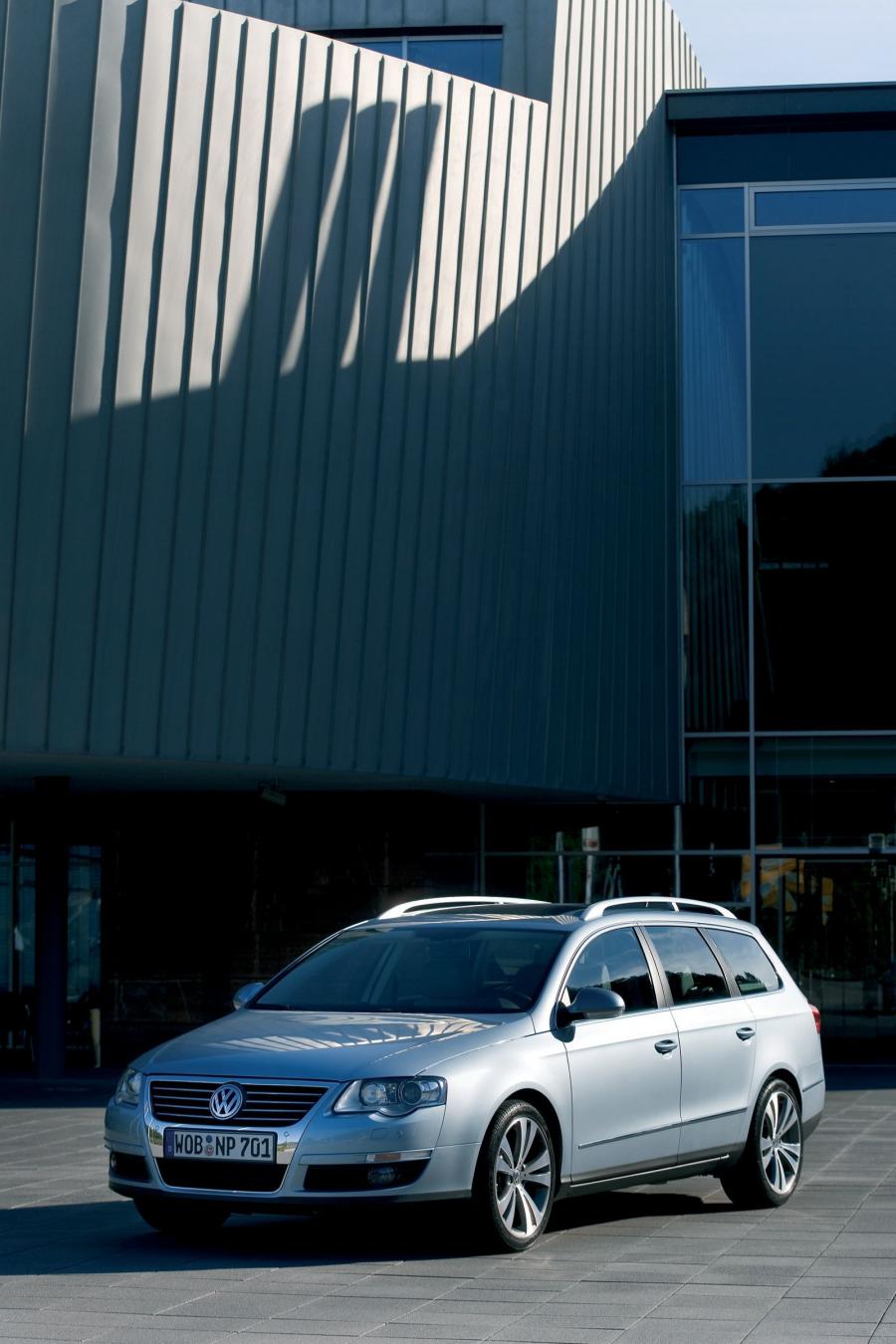  Volkswagen Passat Variant 2005 года  (фото 56 из 121)